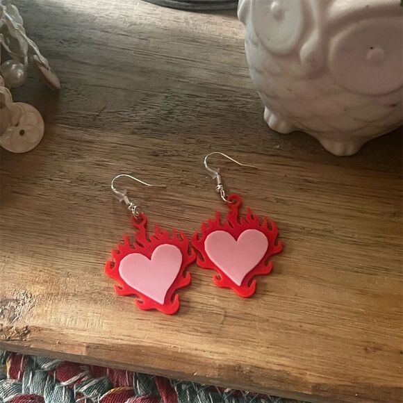 Handmade Red Flaming Heart 3D Printed Dangle Earrings Punk  on .925 hooks - Picture 1 of 4
